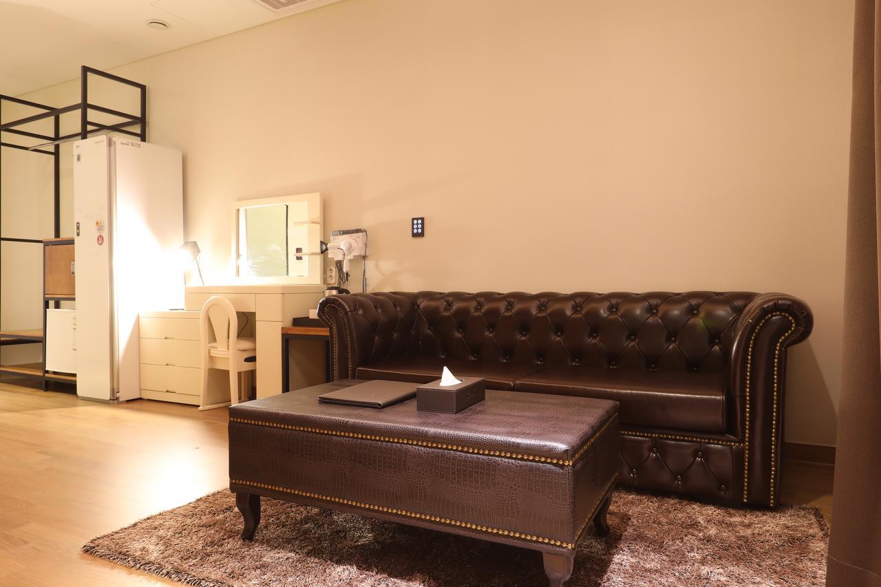 Rest Hotel Gimpo Экстерьер фото