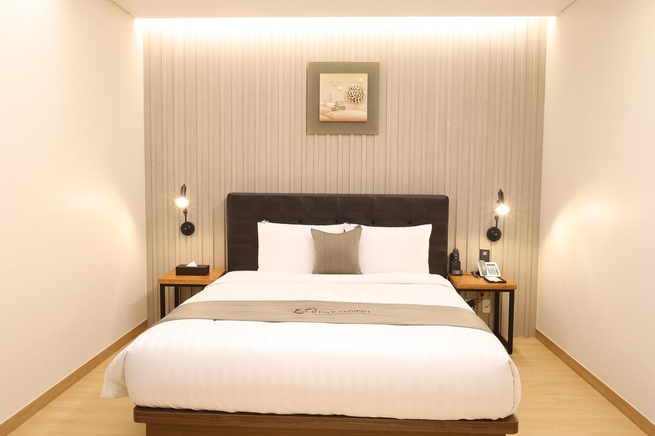 Rest Hotel Gimpo Экстерьер фото