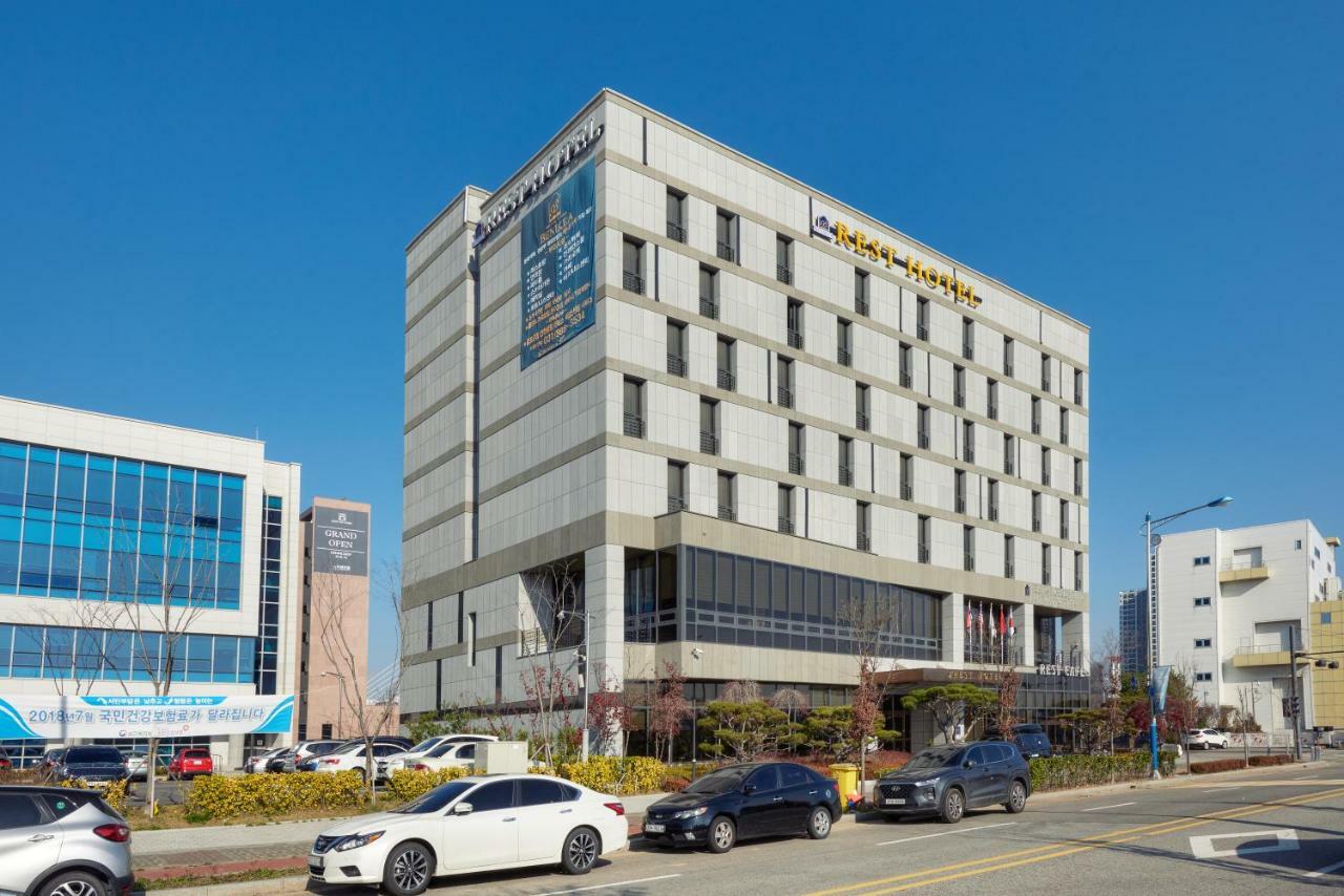 Rest Hotel Gimpo Экстерьер фото